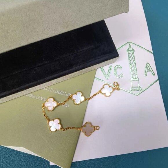 18k gold bracelet by Van Cleef & Arpels - Picture 7 of 7